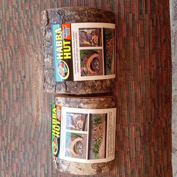 New! ZOOMED Habba Hut Half Log Hides. 2 Count - Picture 2 of 5